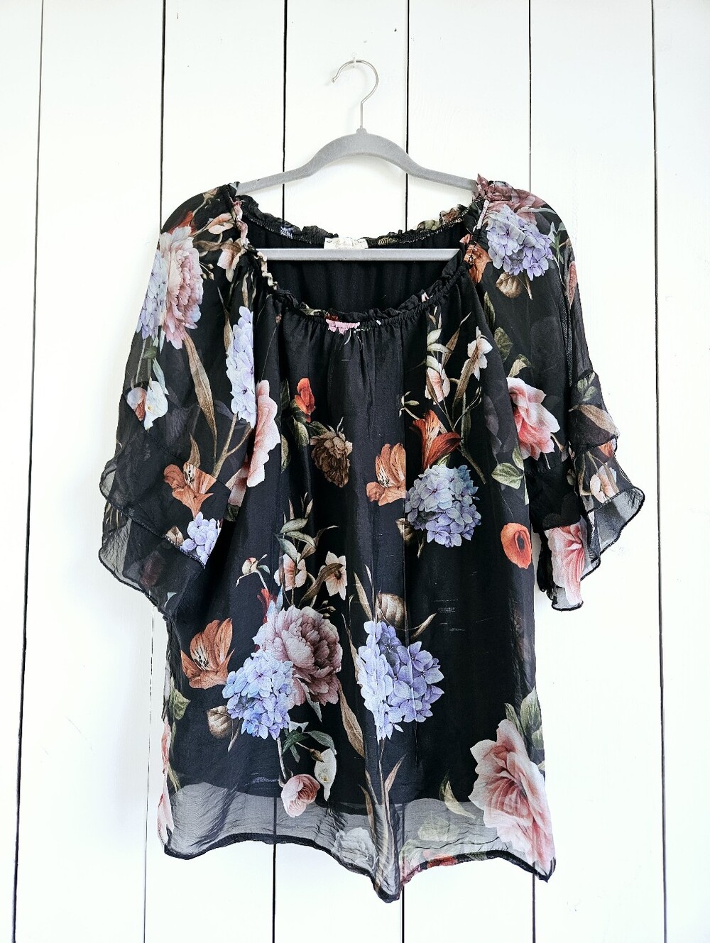 Bellambia Floral Silk Blouse Size L Pullover Flowy Top Made In Italy